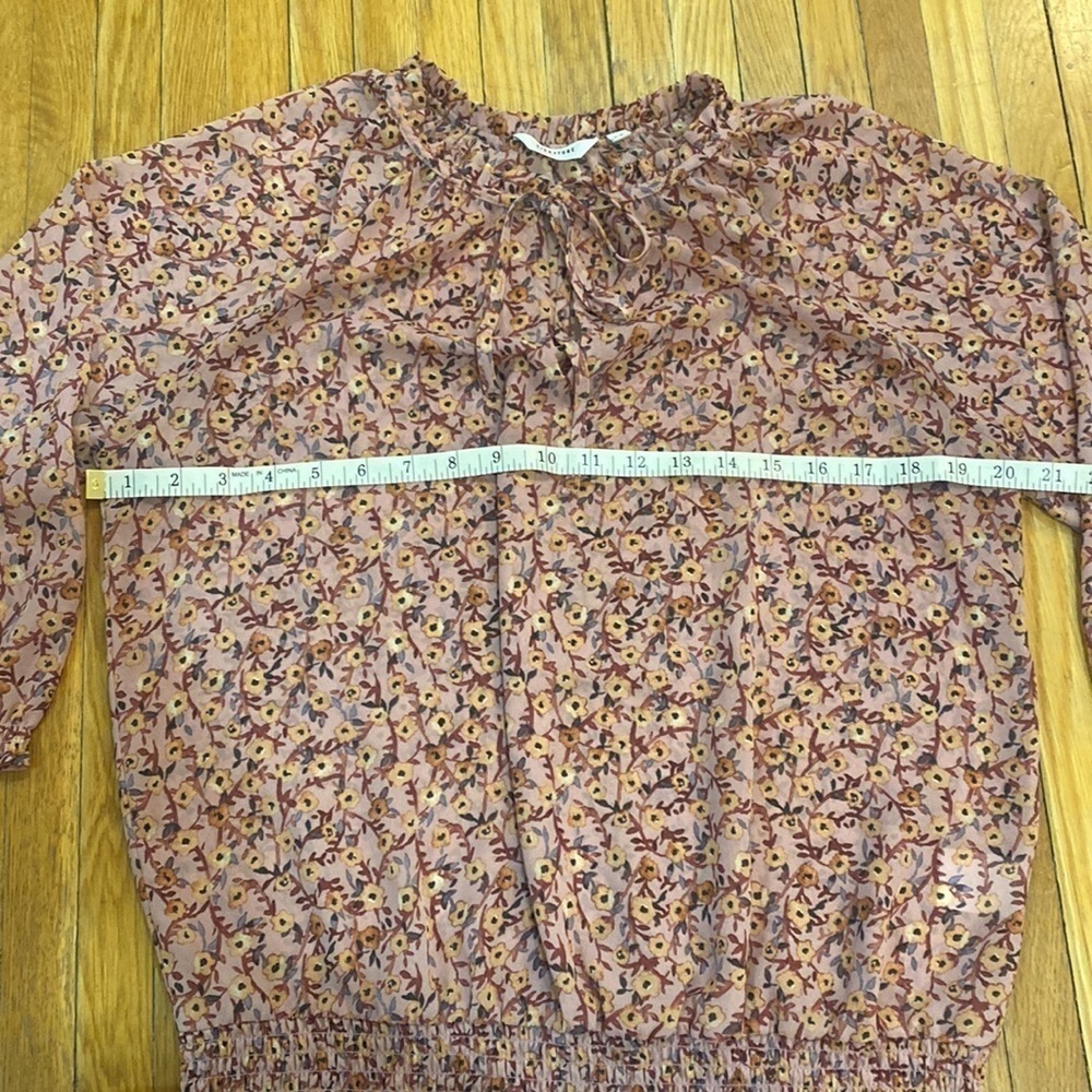 Floral Sheer 3/4 Sleeve Top - Picture 7 of 11